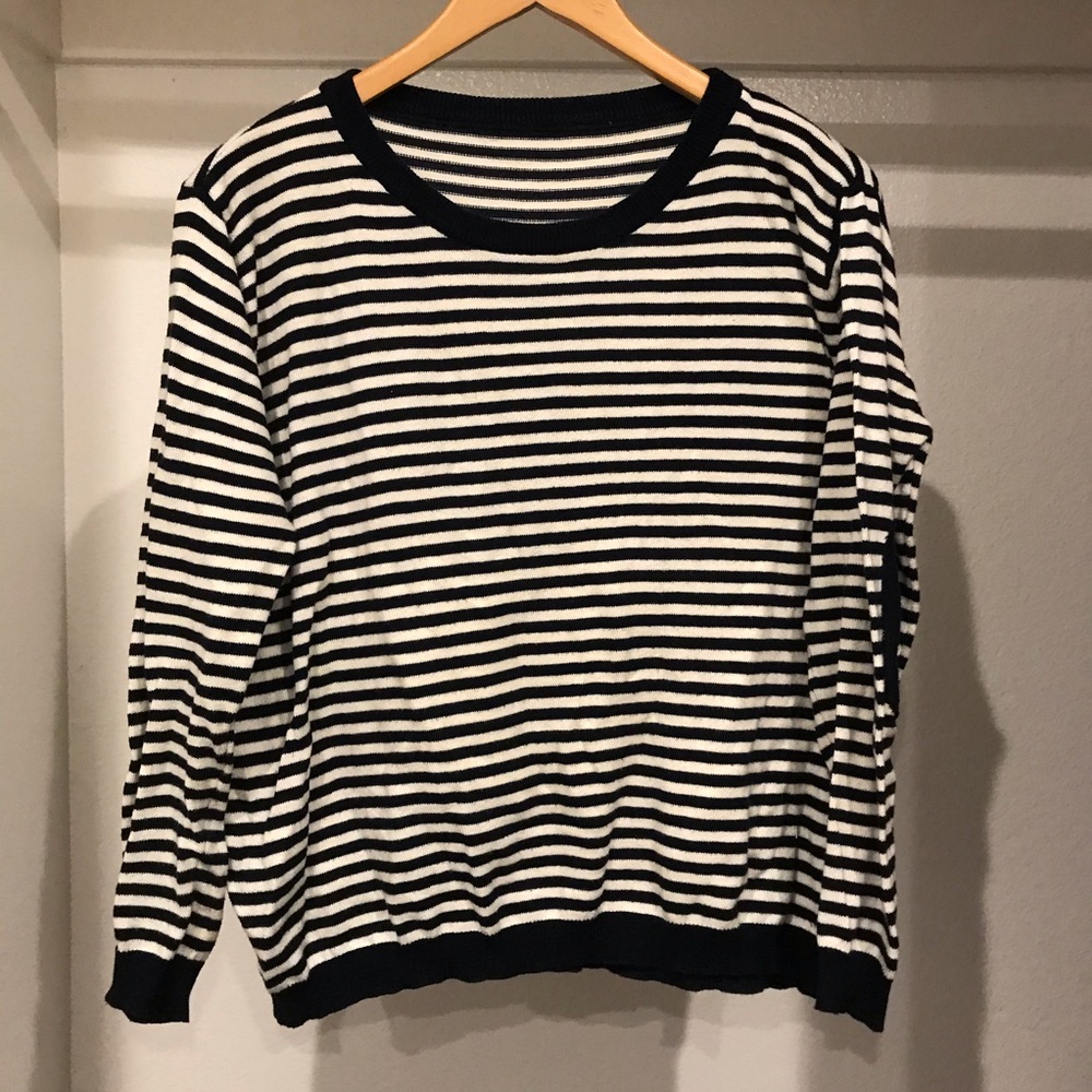 Brandy Melville Stripped Navy Sweater Top